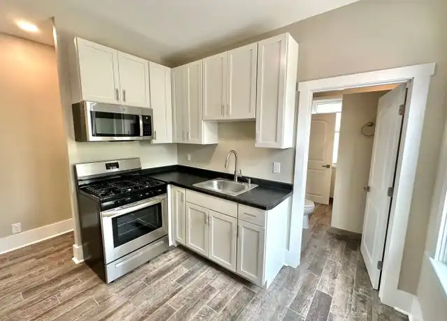 Property at 1811 N Warren Ave Unit Lower Back, Milwaukee, WI, 53202, 1 bed, 1 bath, [object Object]