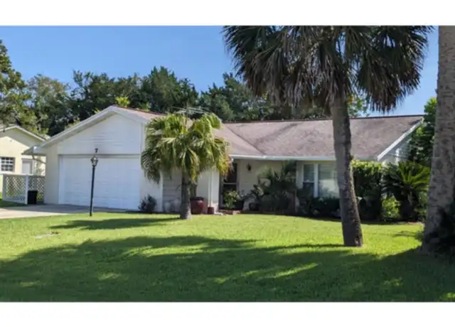 Property at 7 Cooper Ln, Palm Coast, FL, 32137, 3 beds, 2 baths, [object Object]