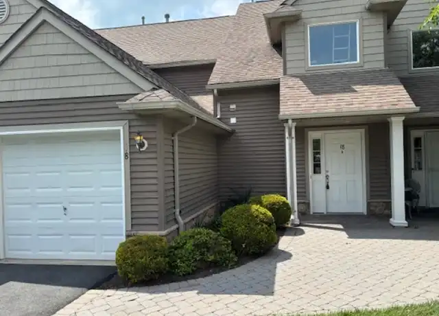 Property at 18 Clubhouse Rd Unit 18, Hamburg, NJ, 07419, 3 beds, 2 baths, [object Object]