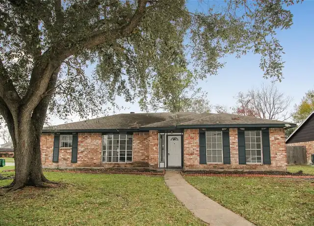 Property at 10534 Huntington Wood Dr, Houston, TX, 77099, 3 beds, 2 baths, [object Object]