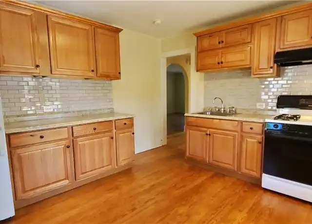 Property at 85 Hutchinson Ave Unit C, Wingdale, NY, 12594, 2 beds, 1 bath, [object Object]