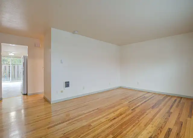Property at 2016 SE 122nd Ave Unit 28, Portland, OR, 97233, 2 beds, 1.5 baths, [object Object]