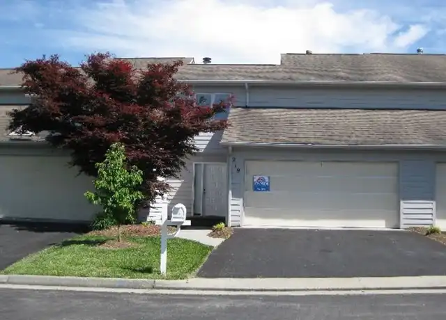 Property at 219 Woods Edge Ct, Blacksburg, VA, 24060, 2 beds, 2.5 baths, [object Object]