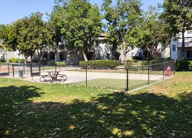 Photo of 2215 Lakeside Pl, Corona, CA 92879