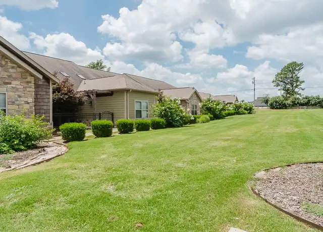 Property at 2007 S Dixieland Rd, Rogers, AR, 72758, 3 beds, 2 baths, [object Object]