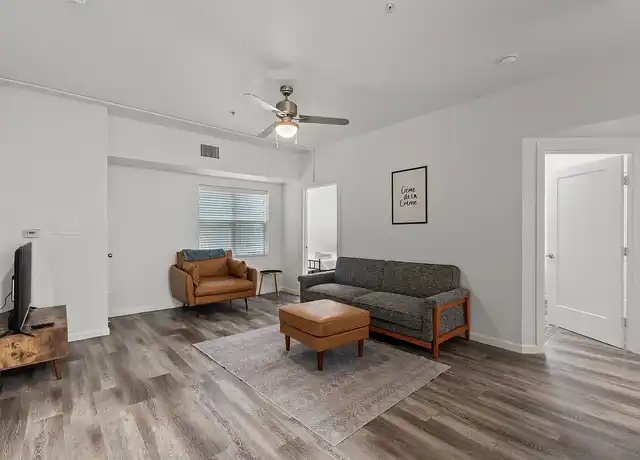 Property at Avon - 911 W 22nd St, Austin, TX, 78705, 3 beds, 1-2 bath, [object Object]