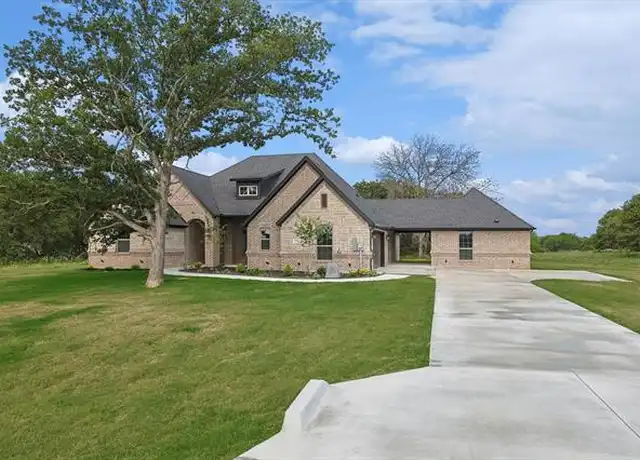 Property at 2084 Glenhollow Dr, Weatherford, TX, 76088, 4 beds, 3 baths, [object Object]