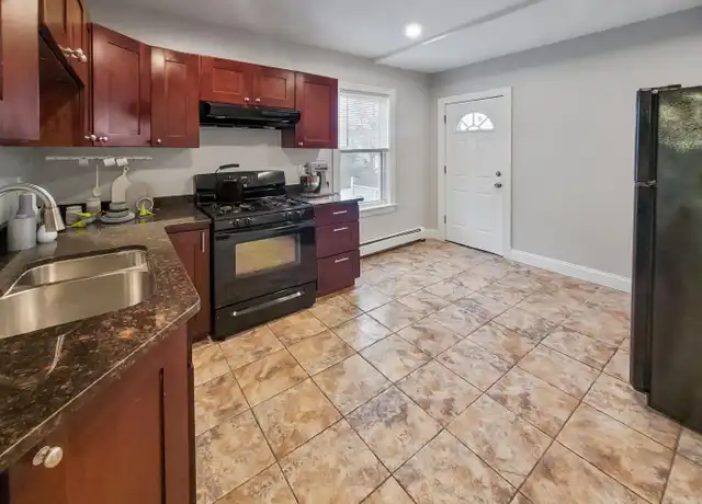 Property at 42 Fenton St Unit 2, Dorchester, MA, 02122, 2 beds, 1 bath, [object Object]