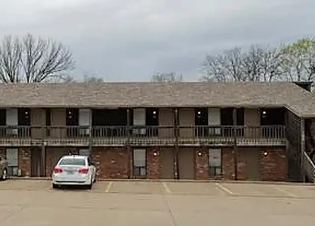 Property at Lakeside Apartments - 219 Amador Ave, Jefferson City, MO, 65109, 1 bed, 1 bath, [object Object]
