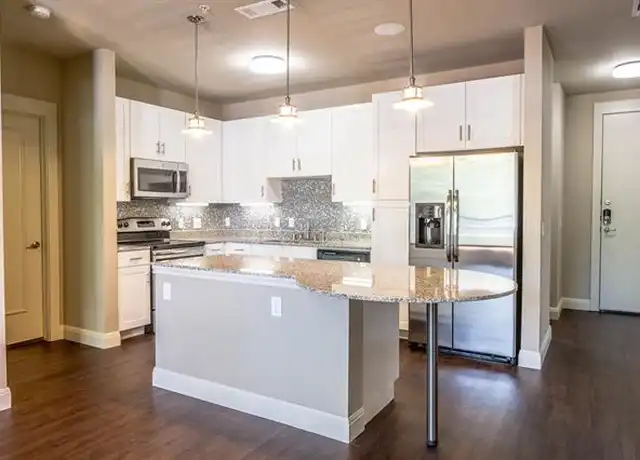 Property at 801 S Bishop Ave Unit 1-206, Dallas, TX, 75208, 2 beds, 2 baths, [object Object]