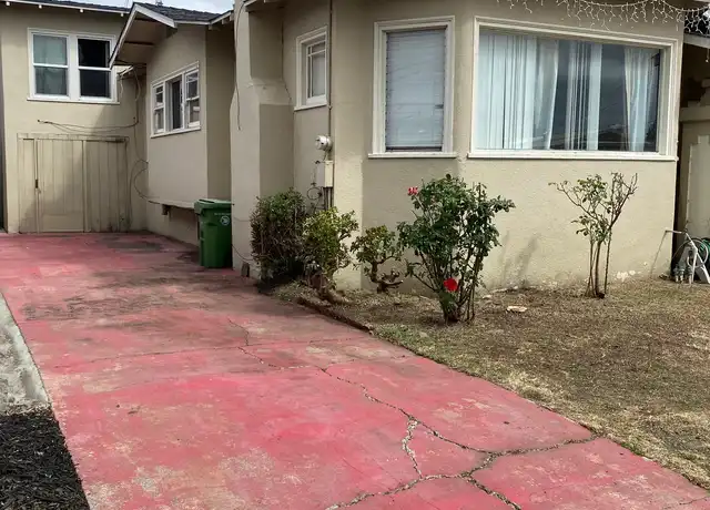 Property at 2461 68th Ave, Oakland, CA, 94605, 3 beds, 1 bath, [object Object]