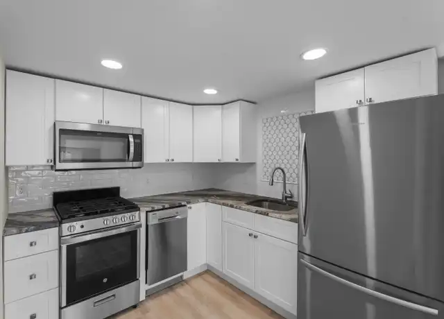 Property at 17 Hancox St Unit 5, Stonington, CT, 06378, 1 bed, 1 bath, [object Object]