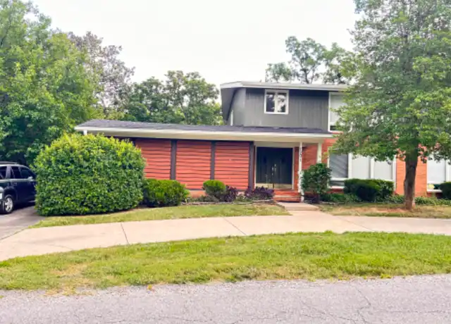 Property at 1201 Old Cannons Ln Unit Basement, Louisville, KY, 40207, 1 bed, 1 bath, [object Object]