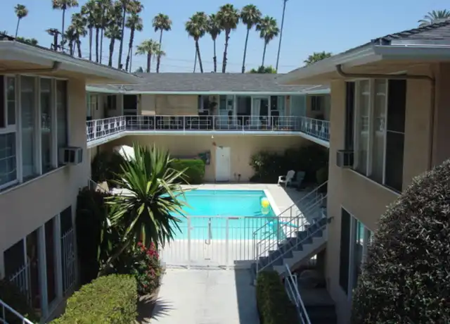 Property at 1834 N Harvard Blvd Unit 04, Los Angeles, CA, 90027, 1 bed, 1 bath, [object Object]