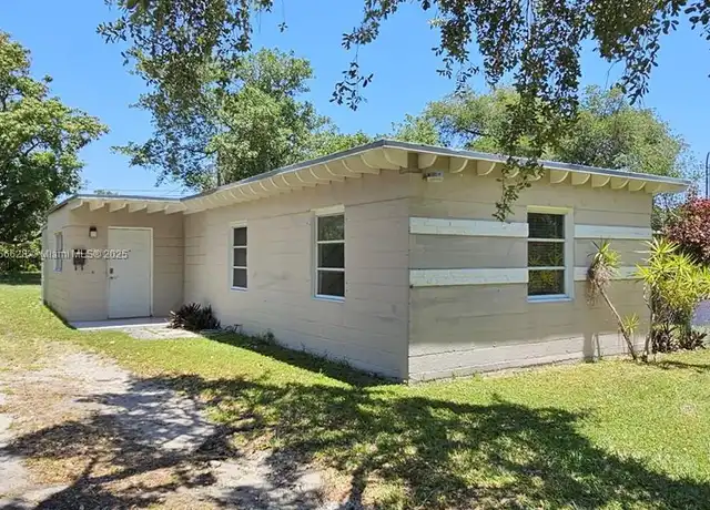 Property at 1575 NE 128th St, North Miami, FL, 33161, 2 beds, 1 bath, [object Object]