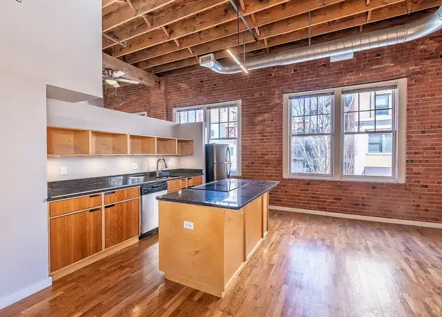 Property at 15Walnut - 1522 Walnut St, Kansas City, MO, 64108, 1 bed, 1 bath, [object Object]