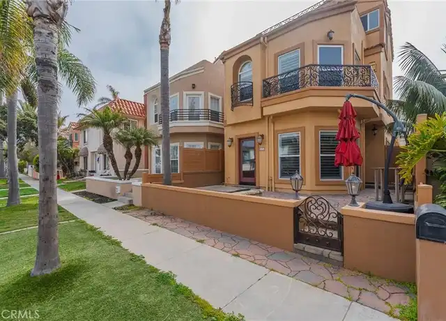 Property at 206 16th St, Huntington Beach, CA, 92648, 3 beds, 2.5 baths, [object Object]