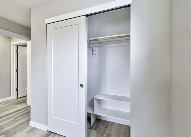 Photo of 307 21st Ave Unit 2, Longview, WA 98632