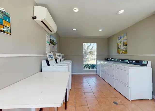 Property at The Woodlands of Arlington - 2800 Lynnwood Dr, Arlington, TX, 76013, 1 bed, 1 bath, [object Object]