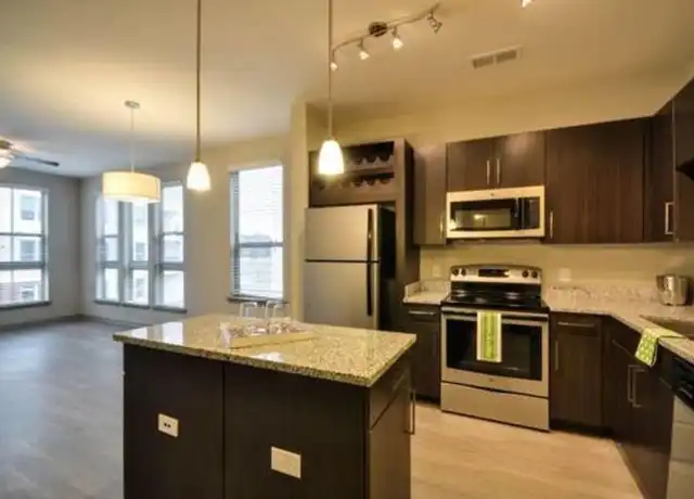 Property at 2000 Front St, Summerville, SC, 29483, 1 bed, 1 bath, [object Object]