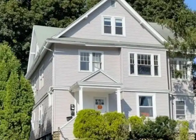 Property at 929 Pleasant St Unit 2, Worcester, MA, 01602, 3 beds, 1 bath, [object Object]