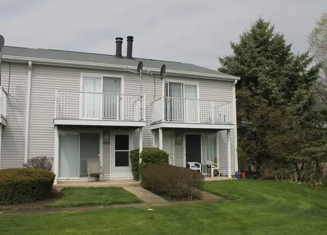Property at 440 Meadow Green Ln #440, Round Lake Beach, IL, 60073, 3 beds, 1.5 baths, [object Object]