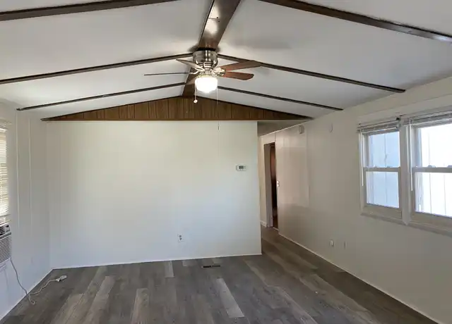 Property at 31 Linda Vista Dr, Asheville, NC, 28806, 3 beds, 2 baths, [object Object]