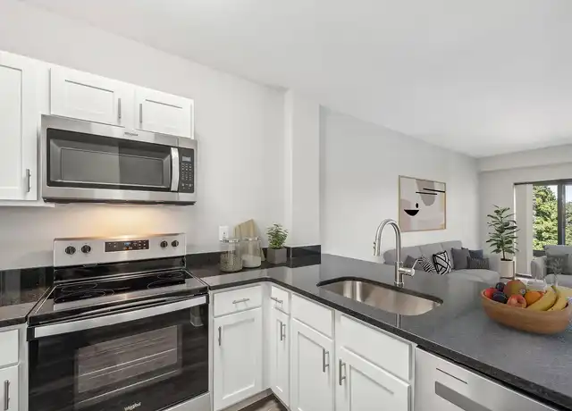 Property at Residences at Manchester Place - 1200 Elm St, Manchester, NH, 03101, 1-2 bed, 1-2 bath, [object Object]