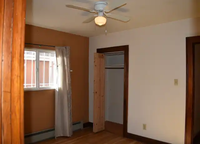 Property at 422 Vassar Dr SE Unit B, Albuquerque, NM, 87106, 1 bed, 1 bath, [object Object]