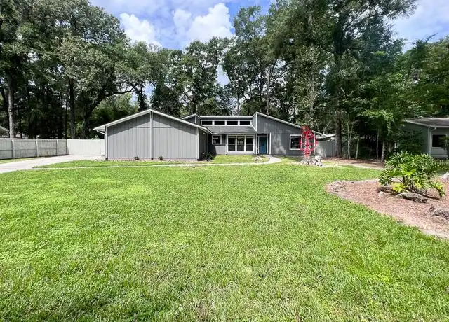 Property at 1726 SW 77th Ter, Gainesville, FL, 32607, 3 beds, 2 baths, [object Object]