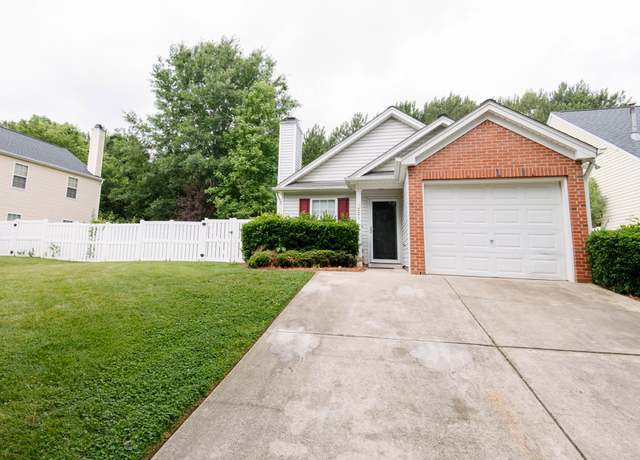 Photo of 221 Adefield Ln, Holly Springs, NC 27540