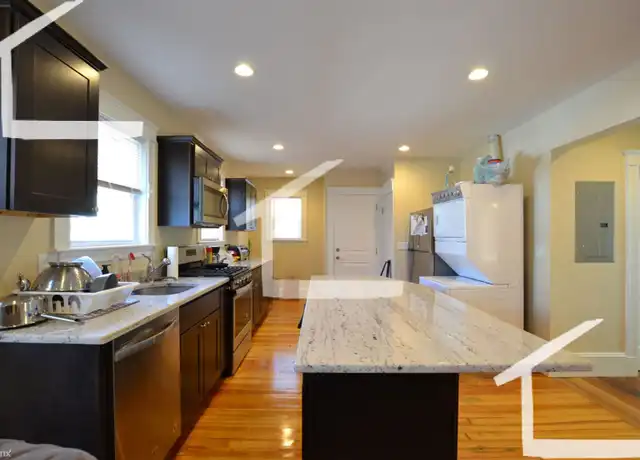 Property at 40 Glencoe St, Brighton, MA, 02135, 3 beds, 1 bath, [object Object]
