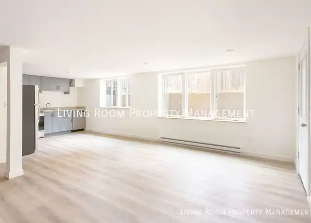 Property at 4208 SE Stark St Unit B, Portland, OR, 97215, 0 beds, 1 bath, [object Object]