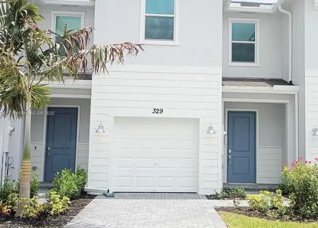 Property at 329 SE Crossoak Ln Unit 329, Port St. Lucie, FL, 34984, 3 beds, 2.5 baths, [object Object]