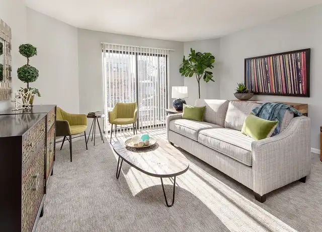Property at East Pointe Commons - 1404 N Van Buren St, Milwaukee, WI, 53202, 2 beds, 1-2.5 bath, [object Object]