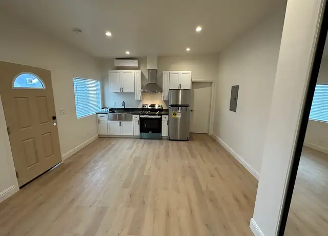 Photo of 6616 Telegraph Ave, Oakland, CA 94609