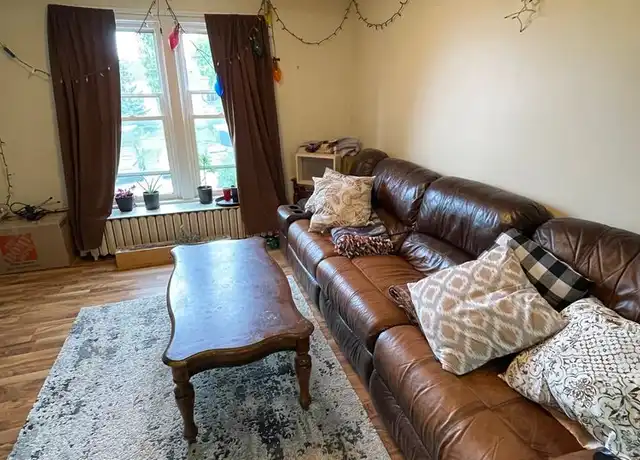 Property at 504 N 2nd Ave E Unit 2 Upper, Duluth, MN, 55805, 3 beds, 1 bath, [object Object]