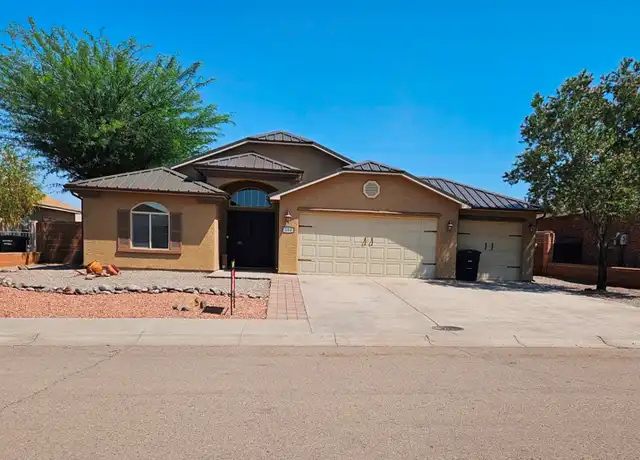 Property at 285 Palo Duro, Alamogordo, NM, 88310, 4 beds, 2 baths, [object Object]