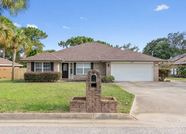 Property at 7613 Marthas Way, Navarre, FL, 32566, 4 beds, 2 baths, [object Object]