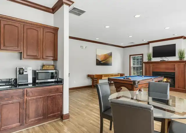 Property at Sutton Crossings - 3814 Cascades Blvd, Kent, OH, 44240, 1-2 bed, 1-2 bath, [object Object]