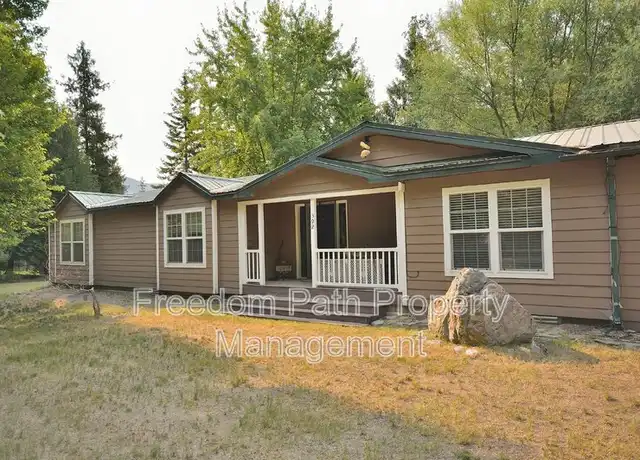 Property at 392 Beers Humbird Rd, Sagle, ID, 83860, 3 beds, 2 baths, [object Object]