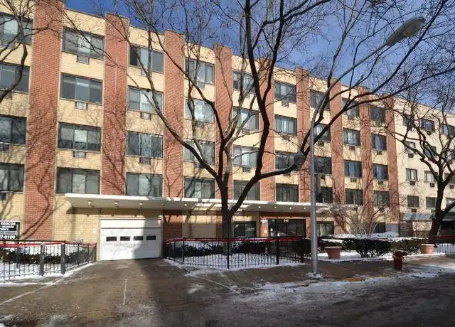 Property at 538 W Roscoe St, Chicago, IL, 60657, 0 beds, 1 bath, [object Object]