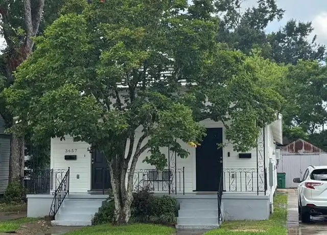 Property at 3657 Derbigny St, Metairie, LA, 70001, 2 beds, 1 bath, [object Object]