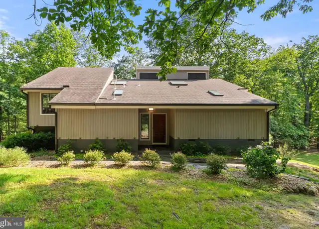 Property at 39368 Longhill Ln, Aldie, VA, 20105, 4 beds, 3 baths, [object Object]