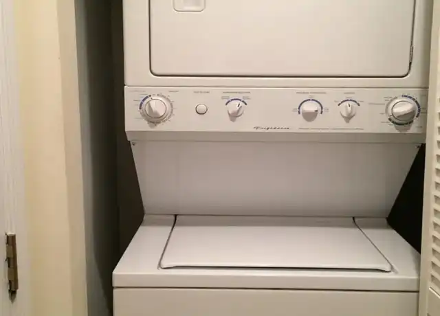 Property at 1711 W Jarvis Ave Apt 304, Chicago, IL, 60626, 1 bed, 1 bath, [object Object]