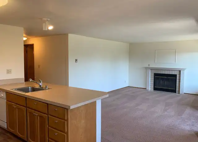 Property at 14) 7201 6th - 7201 6th Ave NE, Seattle, WA, 98115, 2 beds, 2 baths, [object Object]
