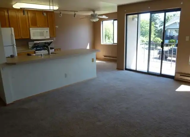 Property at 14) 7201 6th - 7201 6th Ave NE, Seattle, WA, 98115, 2 beds, 2 baths, [object Object]