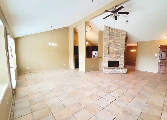 Property at 11503 Stansberg Dr, Houston, TX, 77066, 4 beds, 2 baths, [object Object]