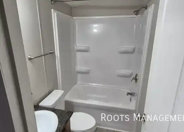 Property at 142 Riviera Ct Unit 142, Murray, KY, 42071, 3 beds, 2 baths, [object Object]