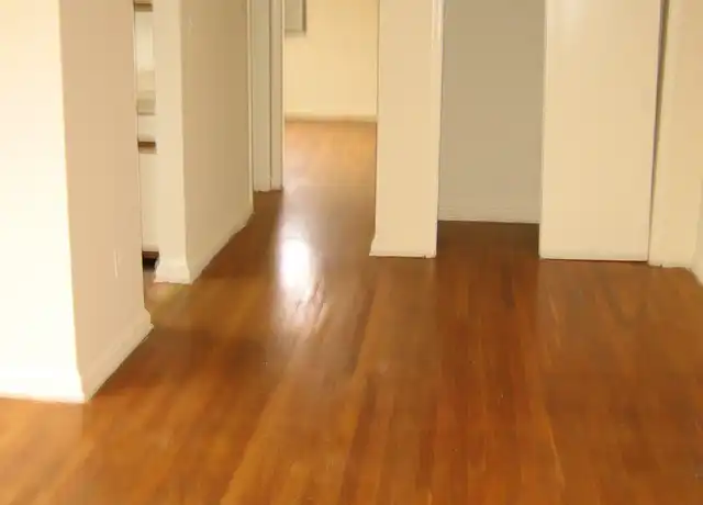 Property at 540 N Thomas St Unit 11, Arlington, VA, 22203, 1 bed, 1 bath, [object Object]